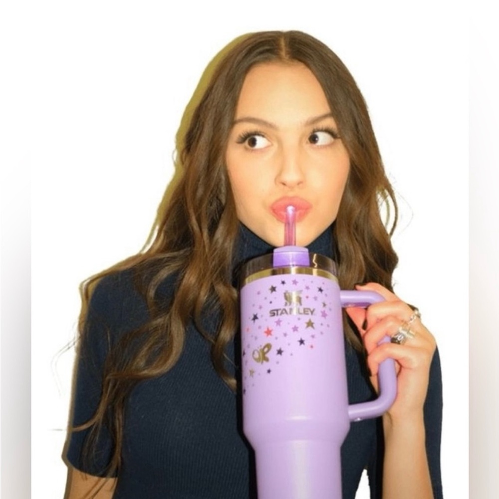 NIB Olivia Rodrigo Quencher H2.0 40oz Tumbler
